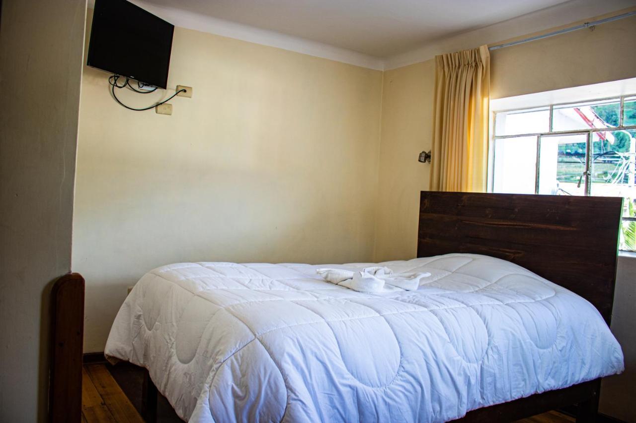 Hotel Los Laureles Calca Buitenkant foto