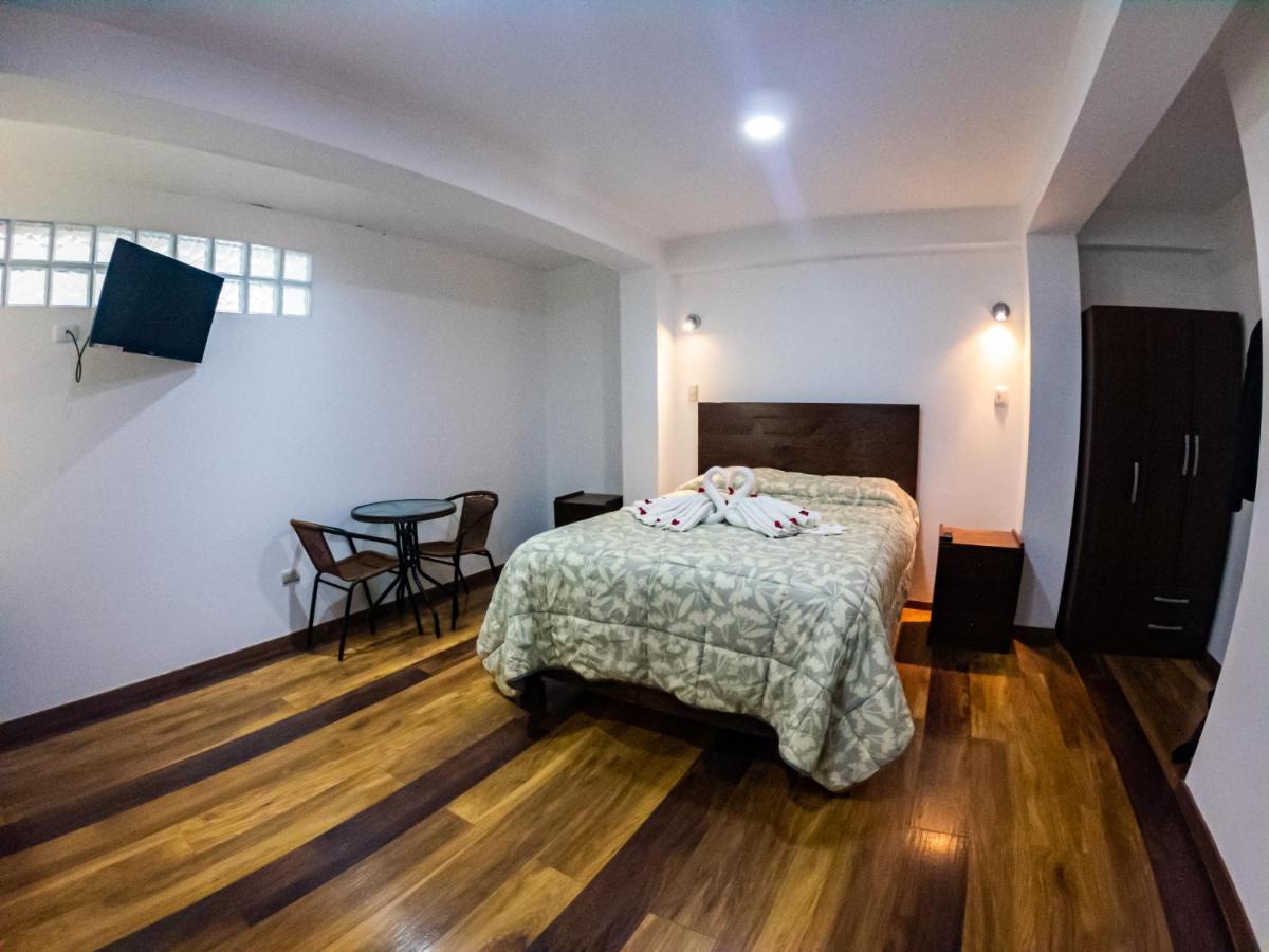 Hotel Los Laureles Calca Buitenkant foto