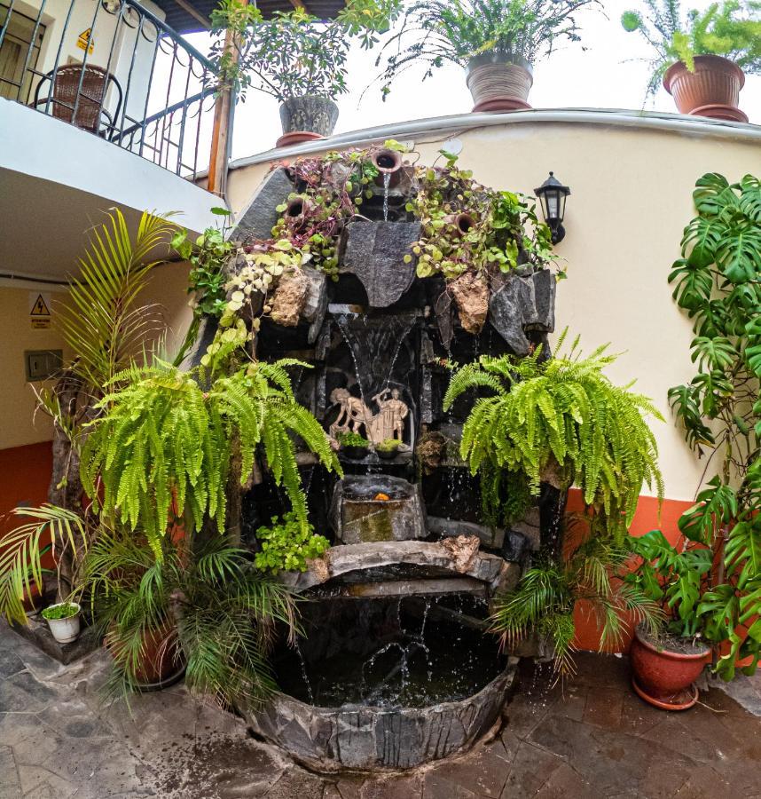 Hotel Los Laureles Calca Buitenkant foto